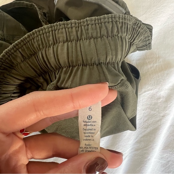 LULULEMON Camo Shorts - Picture 3 of 3